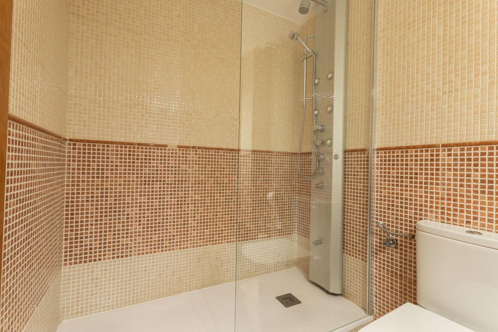 One Bedroom Apartment In Chueca มาดริด ภายนอก รูปภาพ